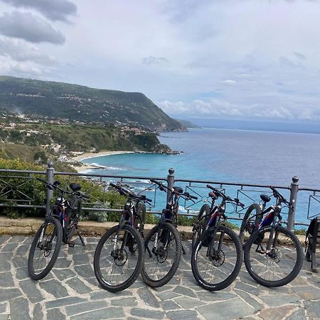 Borgo Carida - Green Family Holidays Zaccanopoli Exteriör bild