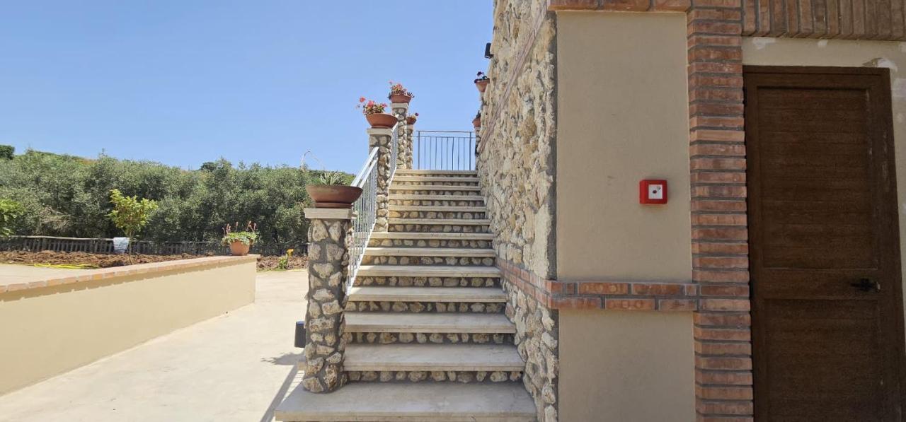 Borgo Carida - Green Family Holidays Zaccanopoli Exteriör bild
